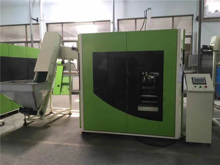 Full automatic PET stretch blow moulding machine for edible oil bottle 1